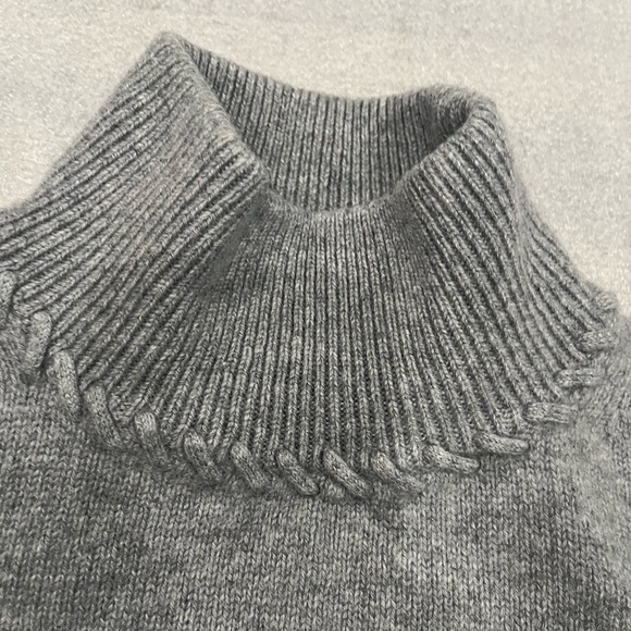 [S]Theory Heather Gray Cowl Neck Cashmere Sweater EUC - Picture 5 of 10